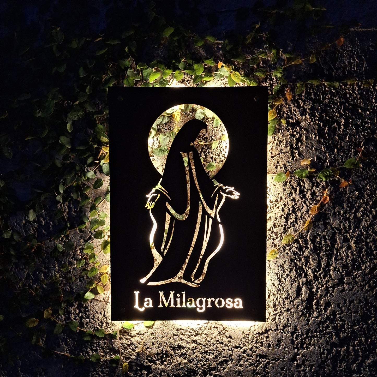 Virgen Milagrosa en acero corten CON LUZ