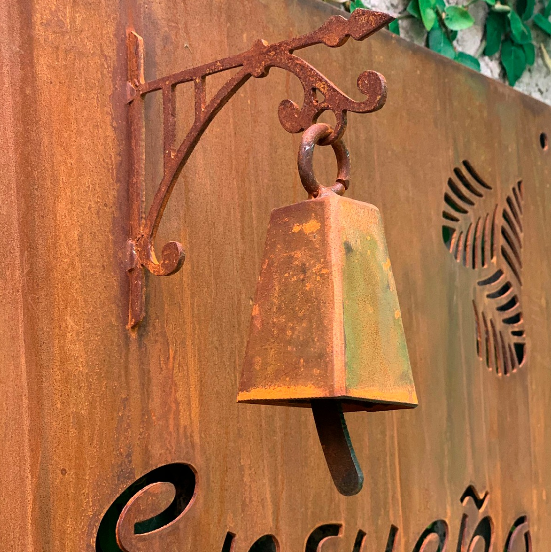 campana en acero corten