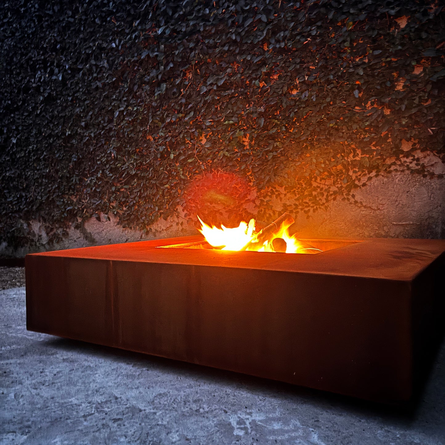 Fogón Cuadrado en Acero Corten