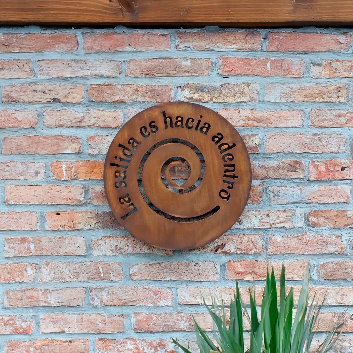 La Salida es Hacia Adentro en Acero Corten