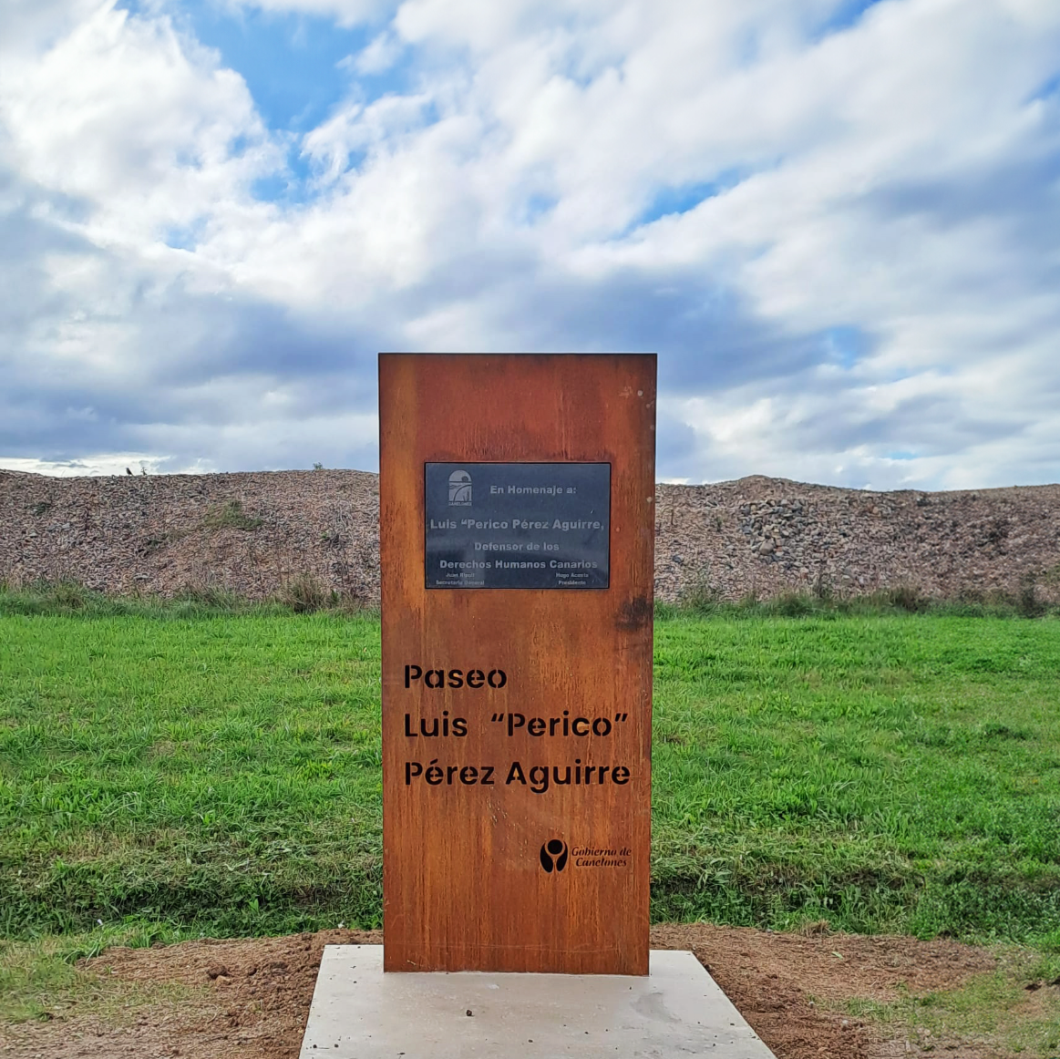 totem en acero corten